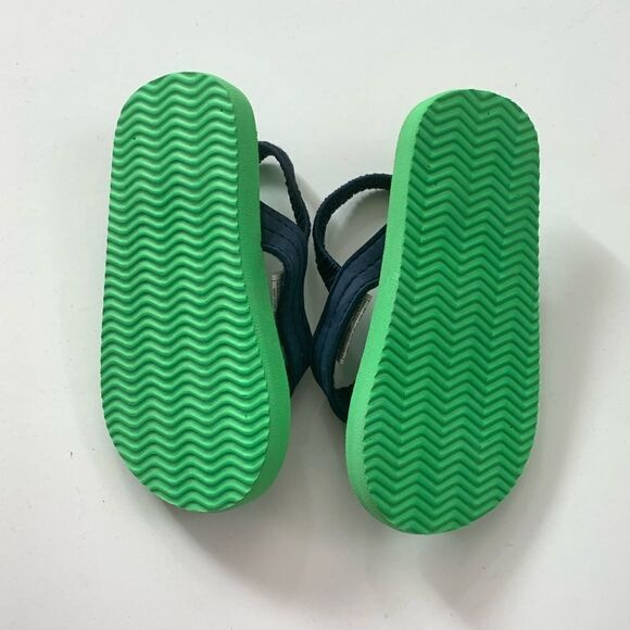 💕3 for $15💕 Carter’s Toddler Flip Flops NWOT - Picture 2 of 3